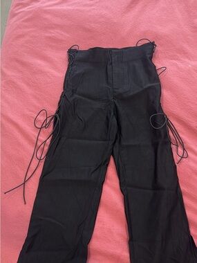 High-Waist Black Lace-Up Side Detail Capris